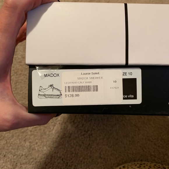 NEW DOLCE VITA MADOX SNEAKER IN LEOPARD CALF HAIR - Picture 7 of 7